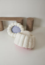 画像をギャラリービューアに読み込む, 【即納/azalea】カヌレクッション(Flower)