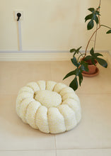 画像をギャラリービューアに読み込む, 【azalea / 予約】カヌレクッション(violet)