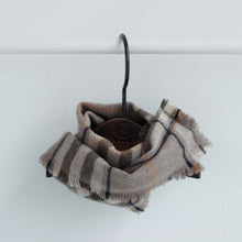 画像をギャラリービューアに読み込む, 【eyou / 即納】チェックマフラー - グレー