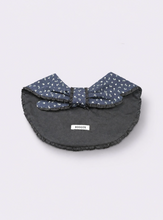 画像をギャラリービューアに読み込む, 【boocce / 予約】PETIT FLORAL CAPE(Navy)