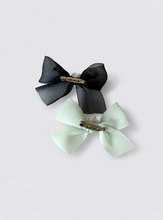 画像をギャラリービューアに読み込む, 【boocce / 予約】PETIT ROSE BROOCH(Navy・Mint)