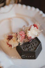 画像をギャラリービューアに読み込む, 【バレンタイン限定デザイン】わんこの花かんむり " Valentine "