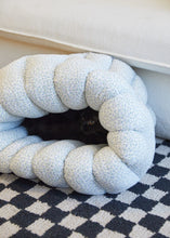 画像をギャラリービューアに読み込む, 【azalea / 予約】カヌレクッション(sky)
