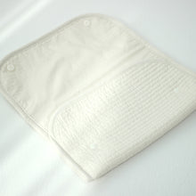 画像をギャラリービューアに読み込む, 【eyou / 即納】キルティングアイスピロー