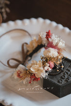 画像をギャラリービューアに読み込む, 【バレンタイン限定デザイン】わんこの花かんむり " Valentine "