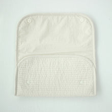 画像をギャラリービューアに読み込む, 【eyou / 即納】キルティングアイスピロー