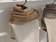 画像をギャラリービューアに読み込む, 【eyou / 即納】ソリッドマフラー - ベージュ
