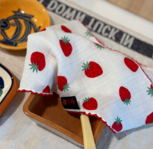 画像をギャラリービューアに読み込む, 【azalea / 予約】strawberry scarf
