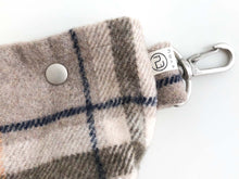 画像をギャラリービューアに読み込む, 【eyou / 予約】チェックPoopバッグ - ベージュグレー
