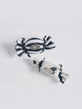 画像をギャラリービューアに読み込む, 【boocce / 予約】LOVE CANDY BROOCH（Black stripe）
