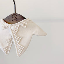 画像をギャラリービューアに読み込む, 【eyou / 予約】White day cape（flower）
