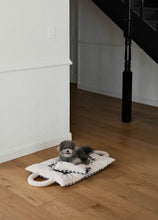 画像をギャラリービューアに読み込む, 【ohdibs / 予約】Fluffy Pillow _ Navy check
