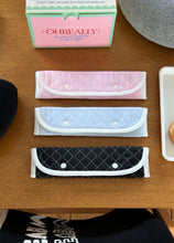 画像をギャラリービューアに読み込む, 【ohdibs / 予約】Dibs Fabric Comb Case
